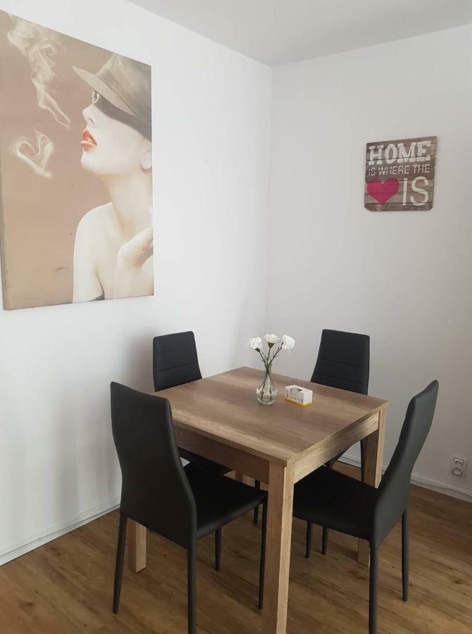 Przy Plazy Hotel Гданск Екстериор снимка